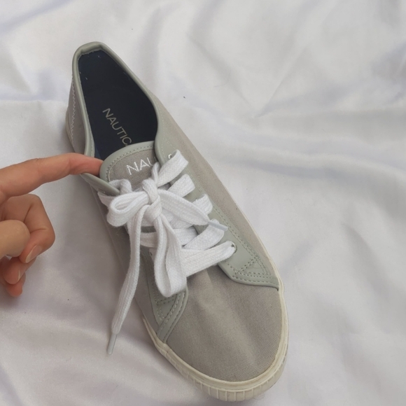 Nautica shoes with laces - Picture 8 of 8